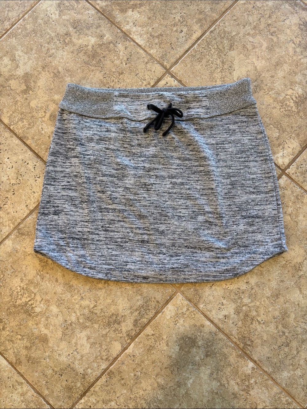 Athleta Heather Gray Mini Skirt with Black Drawstring medium